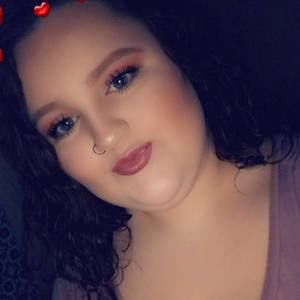 Meet your Posher, Abigail